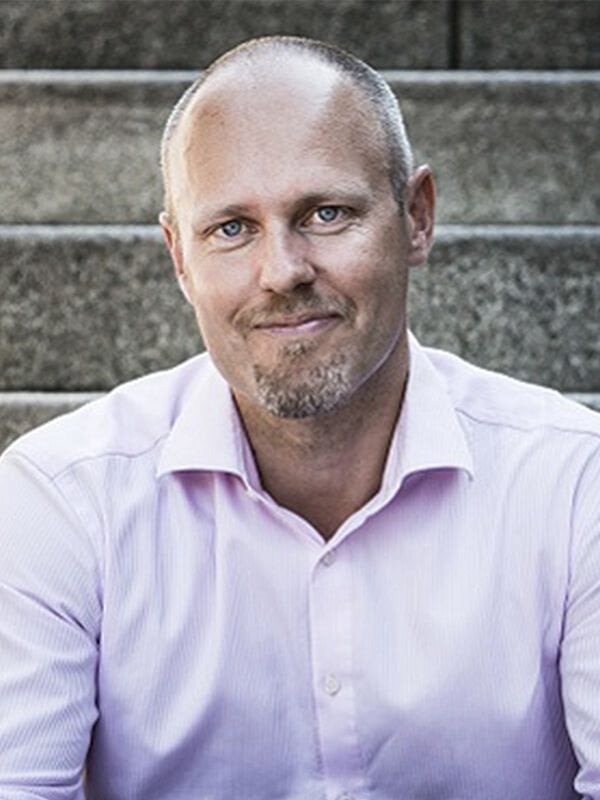 Tomas Gustavsson Författare